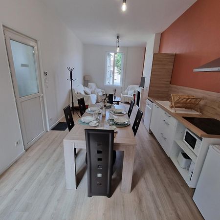 L Essentiel Gite Pour 6 Personnes Sireuil (Dordogne) Exterior foto