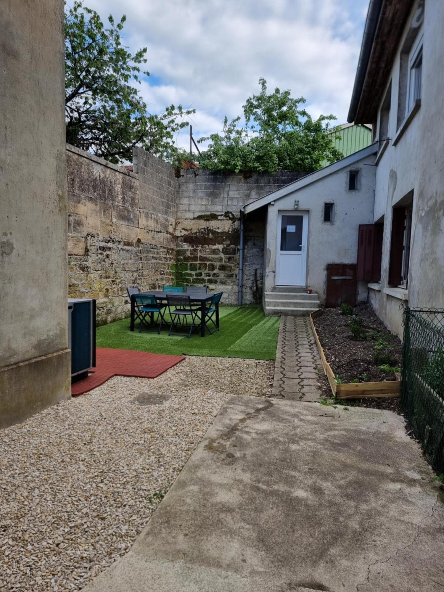 L Essentiel Gite Pour 6 Personnes Sireuil (Dordogne) Exterior foto