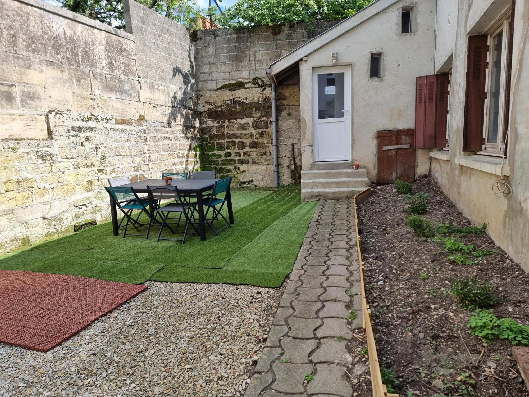 L Essentiel Gite Pour 6 Personnes Sireuil (Dordogne) Exterior foto